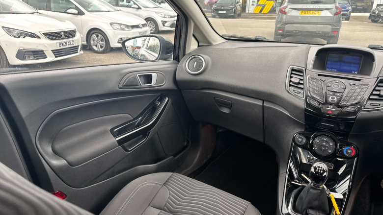 Ford Fiesta 1.0 EcoBoost Zetec 5dr Petrol Hatchback